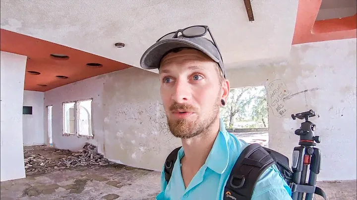 EXPLORING Santa Carolina's DESERTED HOTEL