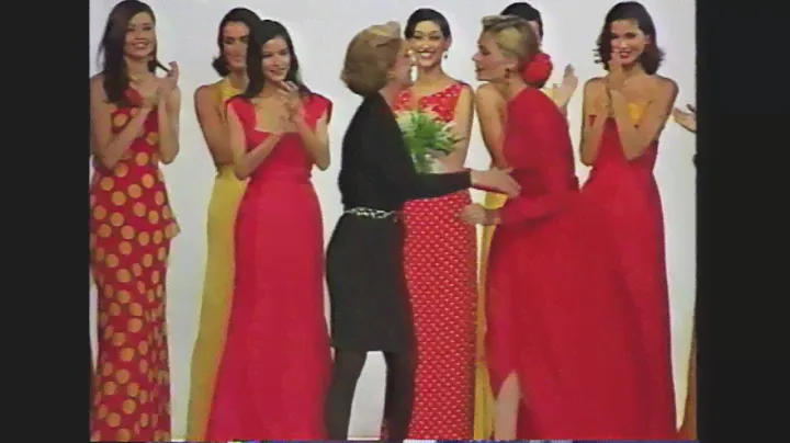#35YearsofFashion  | Carolina Herrera